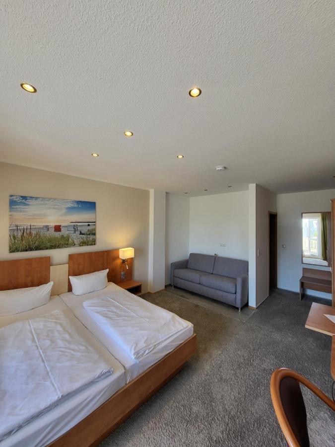 Hotel Koenigslinie 사스니츠 외부 사진