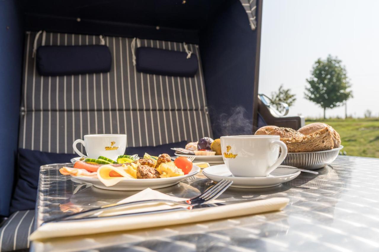 Hotel Koenigslinie 사스니츠 외부 사진